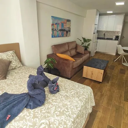 Serenity Chic Center With Free Wifi By Namaste Elite * Торремолінос