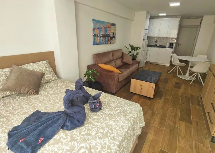 Serenity Chic Center With Free Wifi By Namaste Elite * Torremolinos