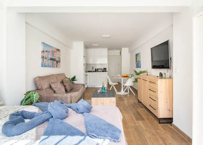 Apartment Serenity Chic Center With Free Wifi By Namaste Elite