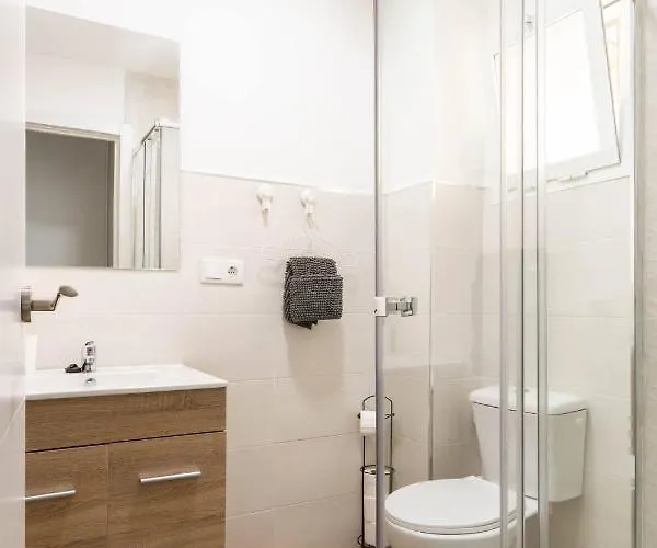 Serenity Chic Center With Free Wifi By Namaste Elite *